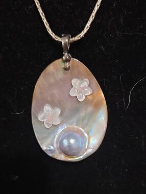 Blister Pearl And Mother of Pearl Floral Pendant Sterling Silver Necklace